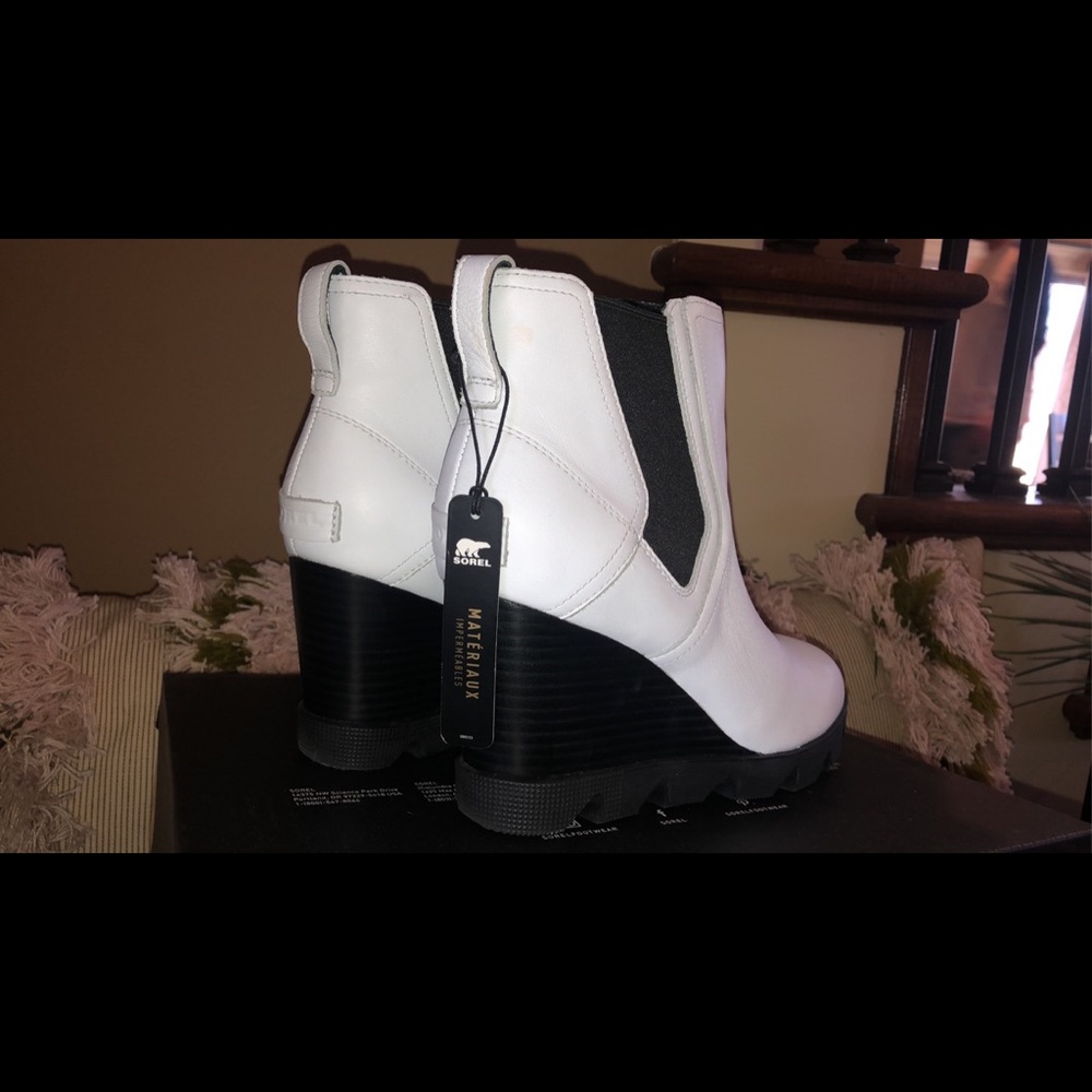 Sorel wedge boots